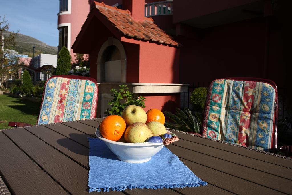 Apartments In Beautiful Split Подстрана Номер фото